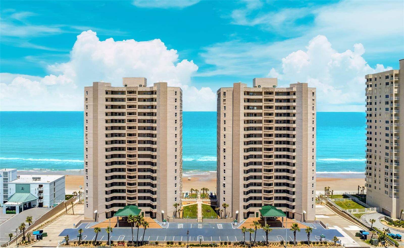 DIMUCCI TWIN TOWERS N & S - Residential
