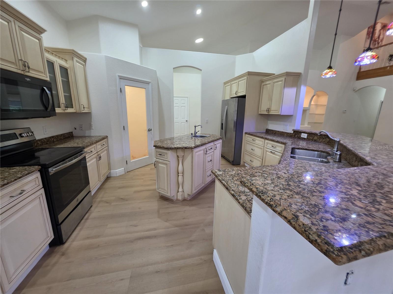 ORANGE BLOSSOM ESTATE - Residential