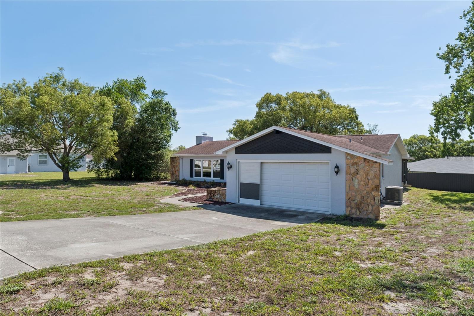 SPRING HILL - Residential