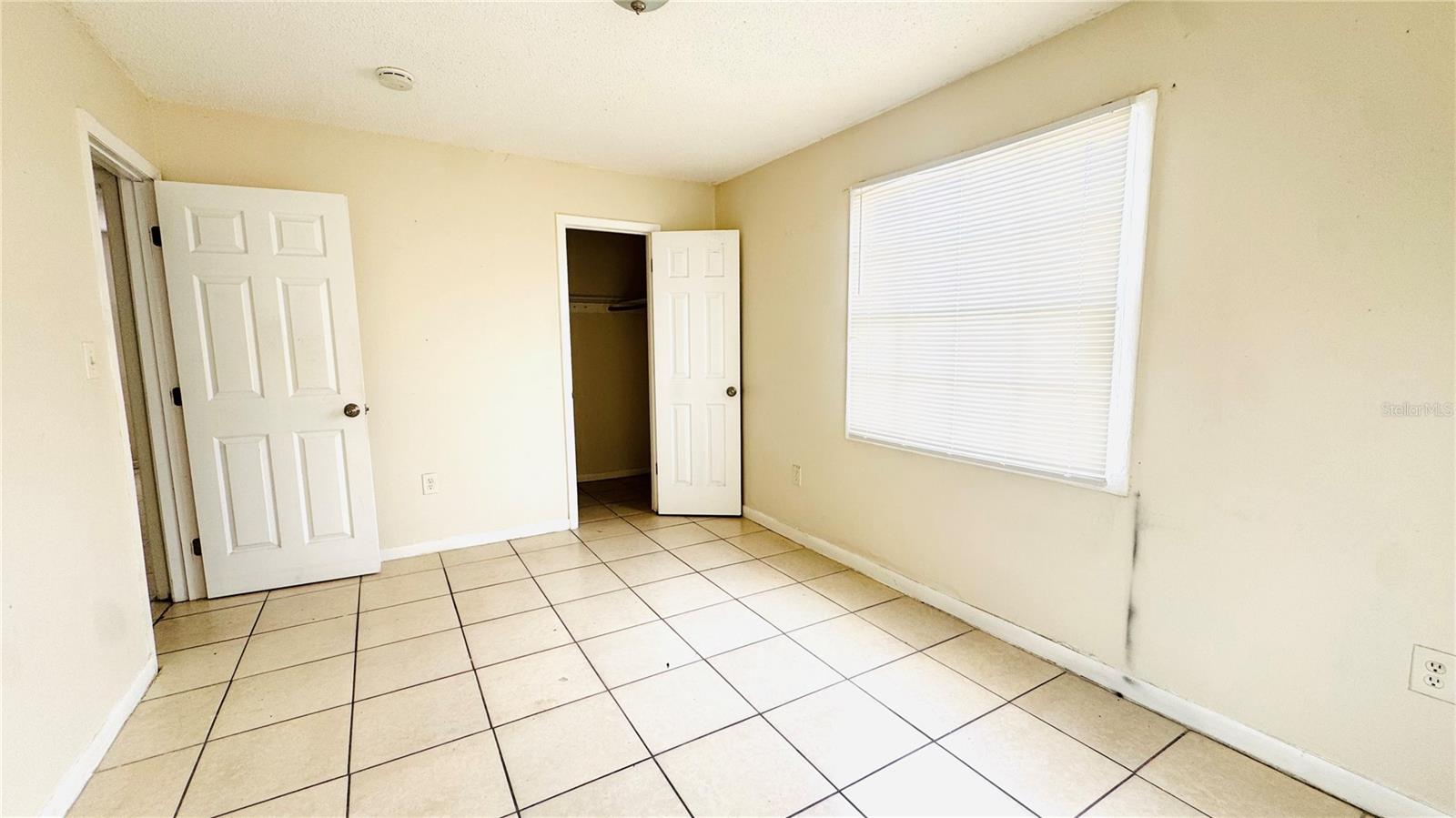 CATALINA ISLES CONDO - Residential Lease
