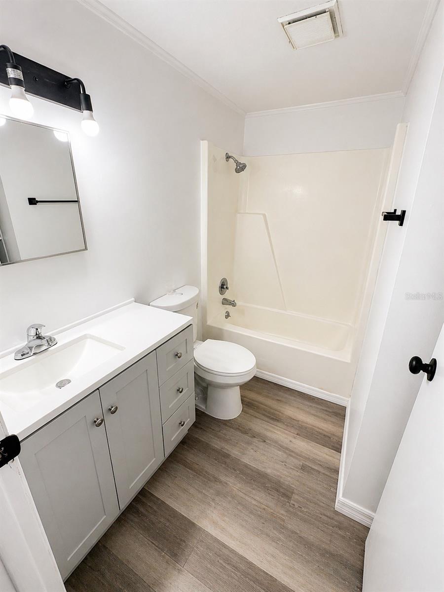 AZALEA HILLS - Residential Lease