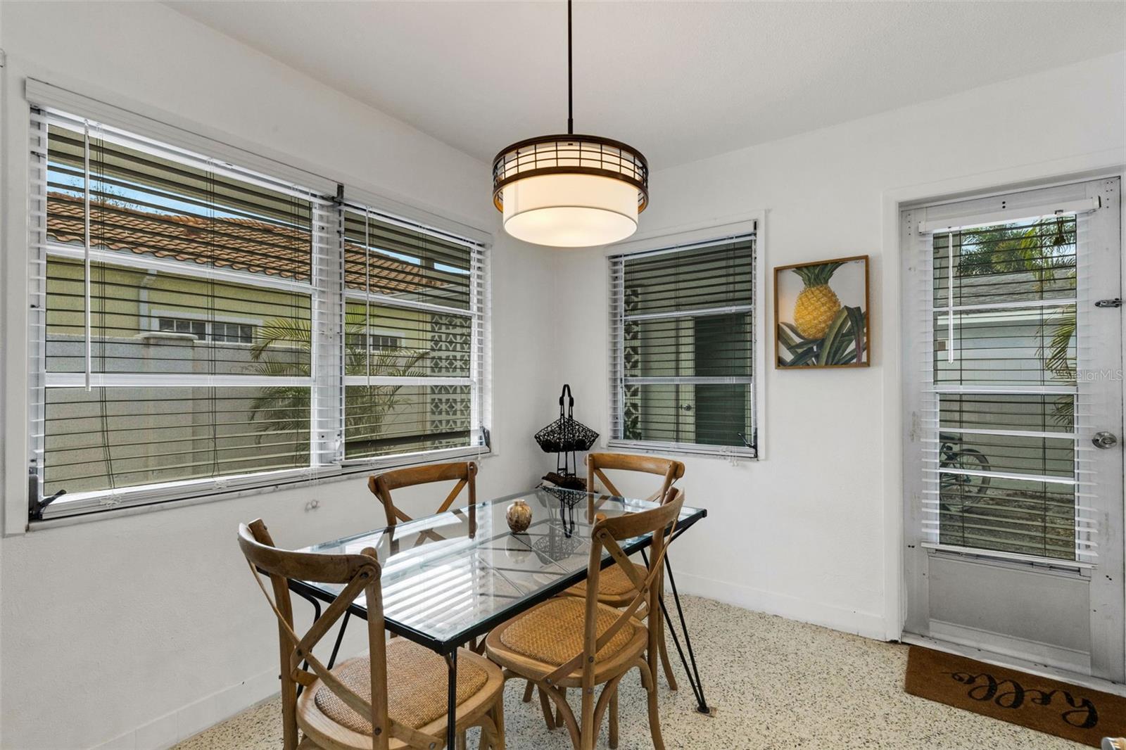 VENICE GULF VIEW SEC OF - Residential Income