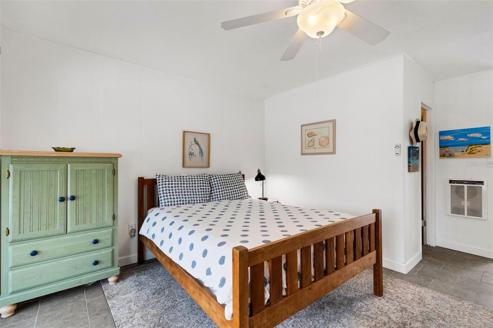 VENICE GULF VIEW SEC OF - Residential Income