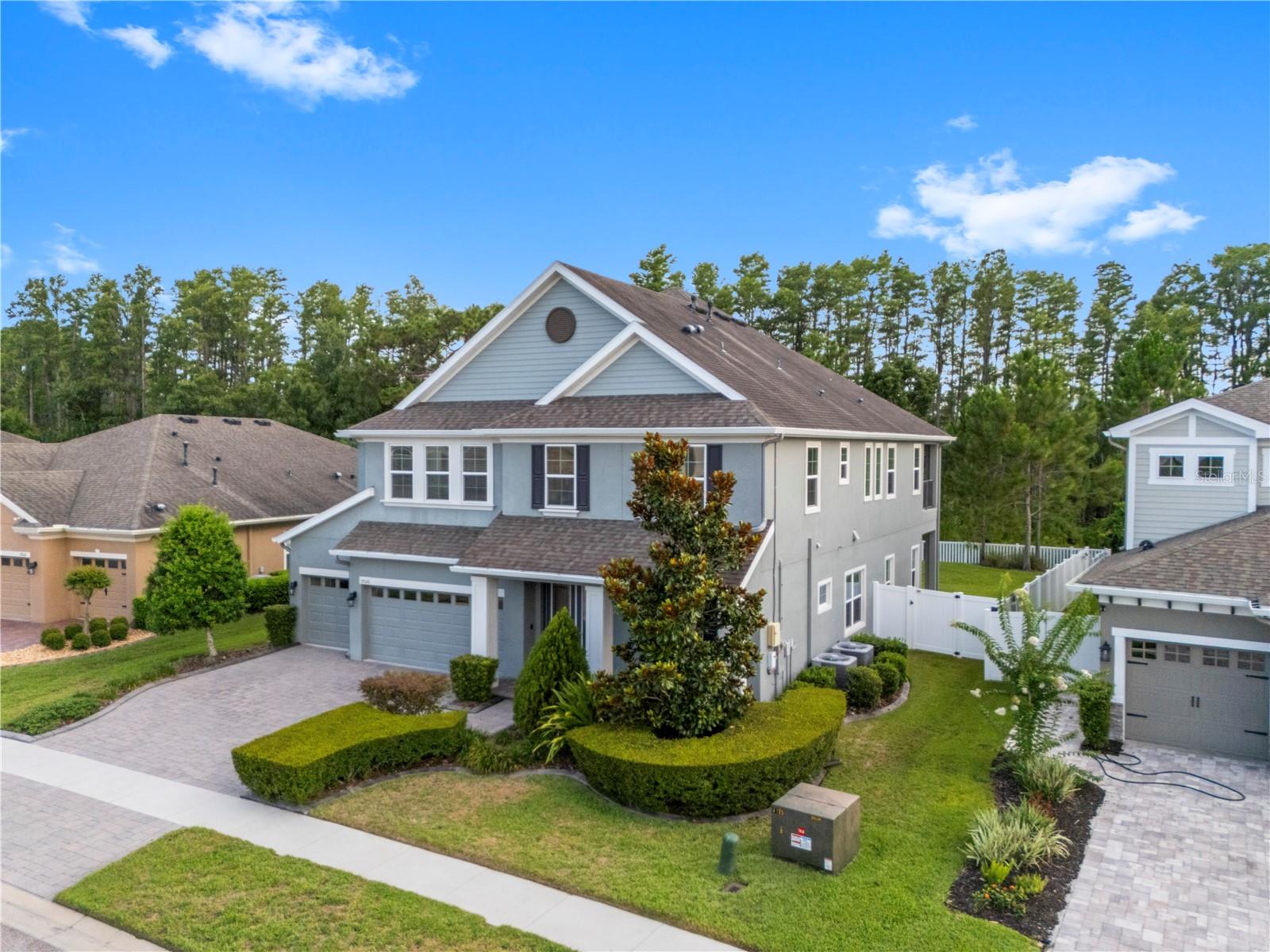 LAKESHORE RANCH - Residential
