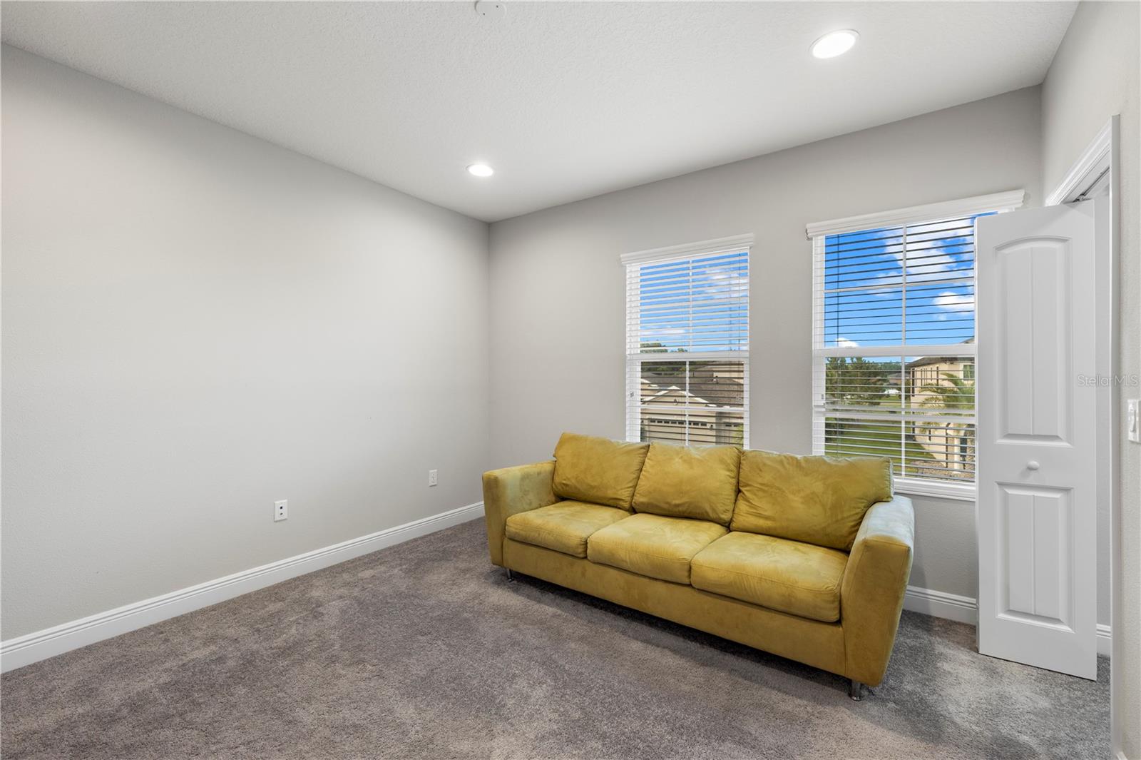 LAKESHORE RANCH - Residential