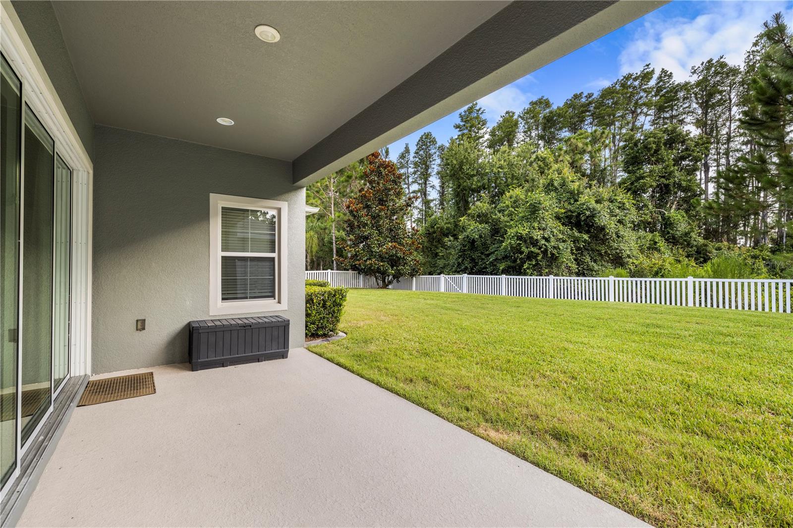 LAKESHORE RANCH - Residential