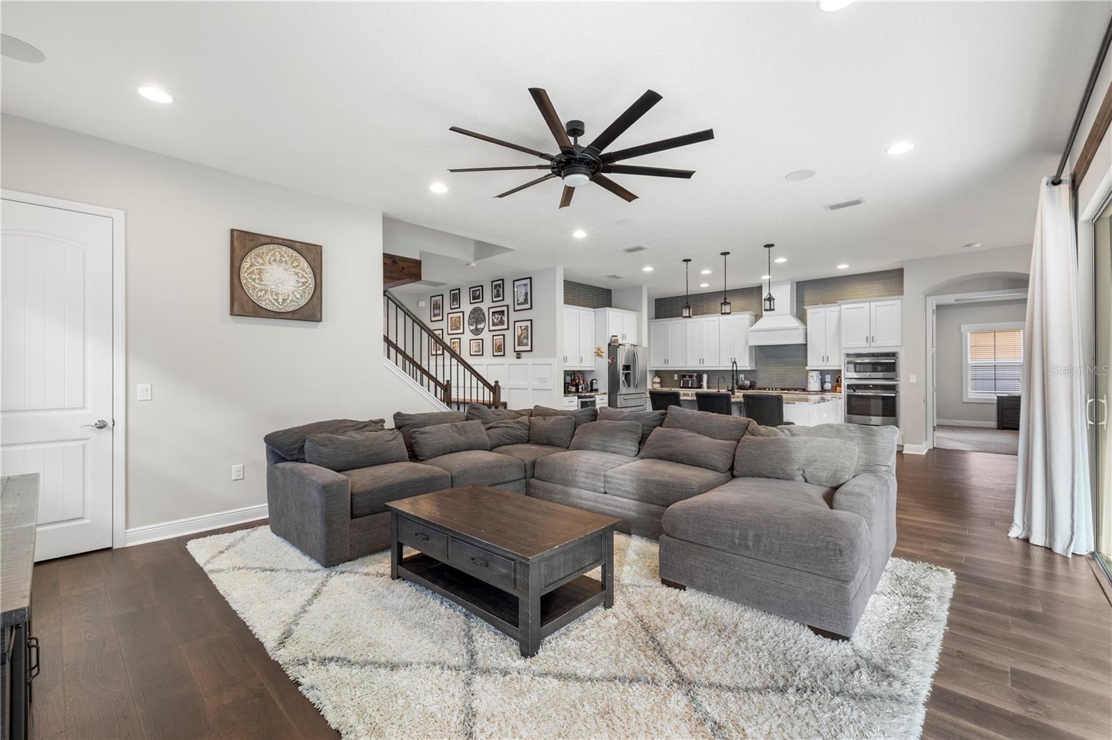 LAKESHORE RANCH - Residential