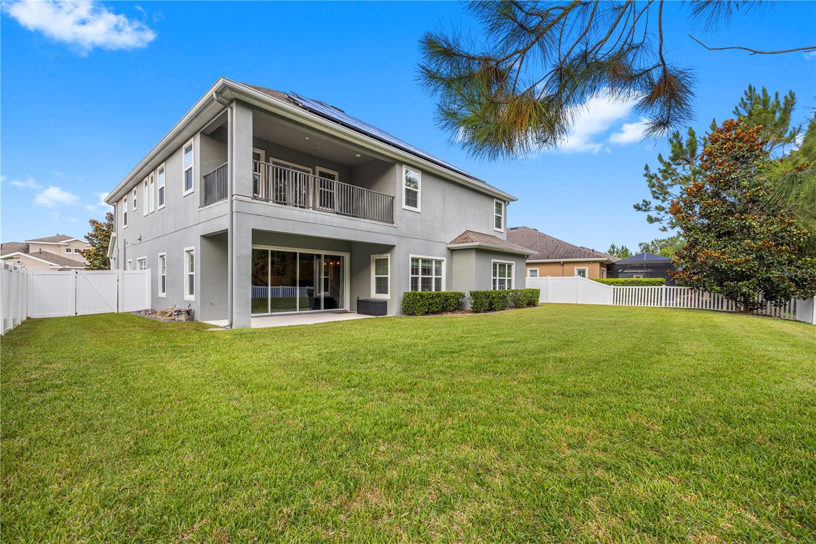 LAKESHORE RANCH - Residential
