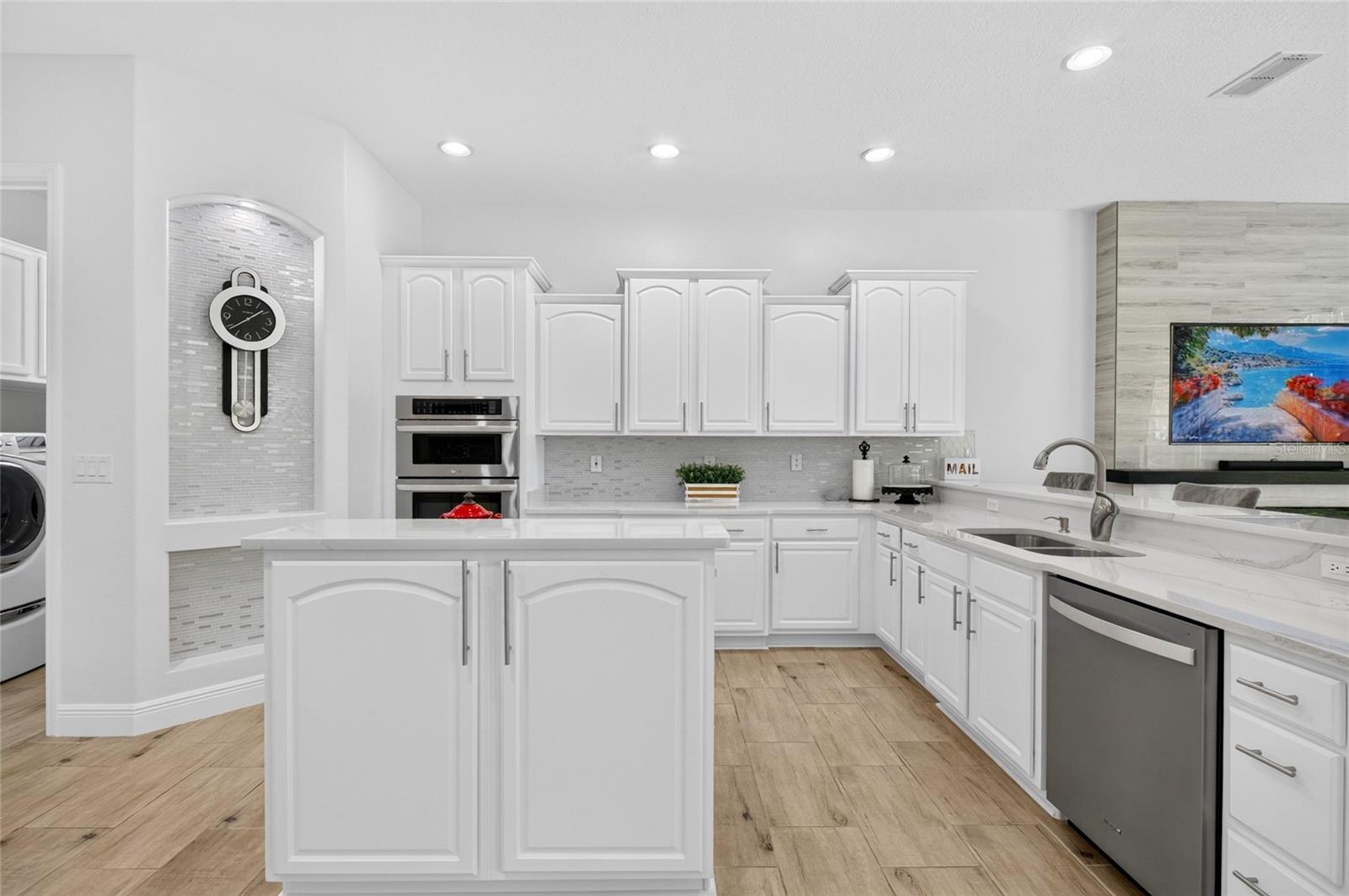 AVALON PARK/BRISTOL ESTATES AT TIMBER SPRINGS - Residential