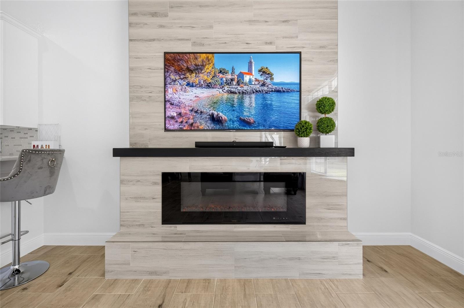 AVALON PARK/BRISTOL ESTATES AT TIMBER SPRINGS - Residential
