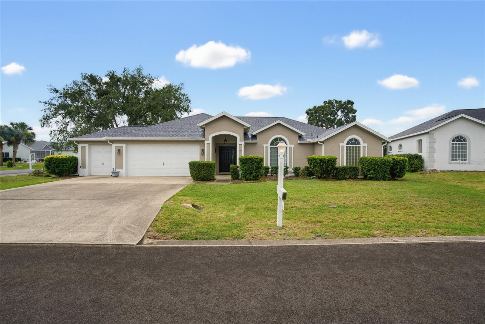 Welcome home to Ocala Palms, one of Ocala's most desirable active adult golf communities! Beautiful views of the 8th Tee. This carefully maintained 2-bedroom, 2-bath residence offers approximately 1,669 square feet of comfortable living space and has been thoughtfully updated with a brand-new roof, providing peace of mind for years to come. CUSTOM HOME ON CORNER LOT WITH GOLF COURSE VIEW. LARGE INSIDE LAUNDRY ROOM.
Step inside and discover bright, open living areas designed for both everyday comfort and effortless entertaining. The spacious floor plan flows seamlessly from room to room, creating an inviting atmosphere perfect for gathering with family and friends or simply enjoying a quiet afternoon at home.
Outside, you'll enjoy the relaxed Florida lifestyle that makes Ocala Palms so special. Start your mornings with coffee on the patio, spend your afternoons golfing on the championship course, and meet friends for lunch or dinner at the community's popular restaurant and clubhouse. The community also features a swimming pool, fitness center, tennis and pickleball courts, and an active social calendar filled with opportunities to connect and enjoy life.
Whether you're looking for a full-time residence or a seasonal retreat, this move-in-ready home offers the perfect combination of comfort, convenience, and resort-style living. Come experience why so many residents love calling Ocala Palms home!