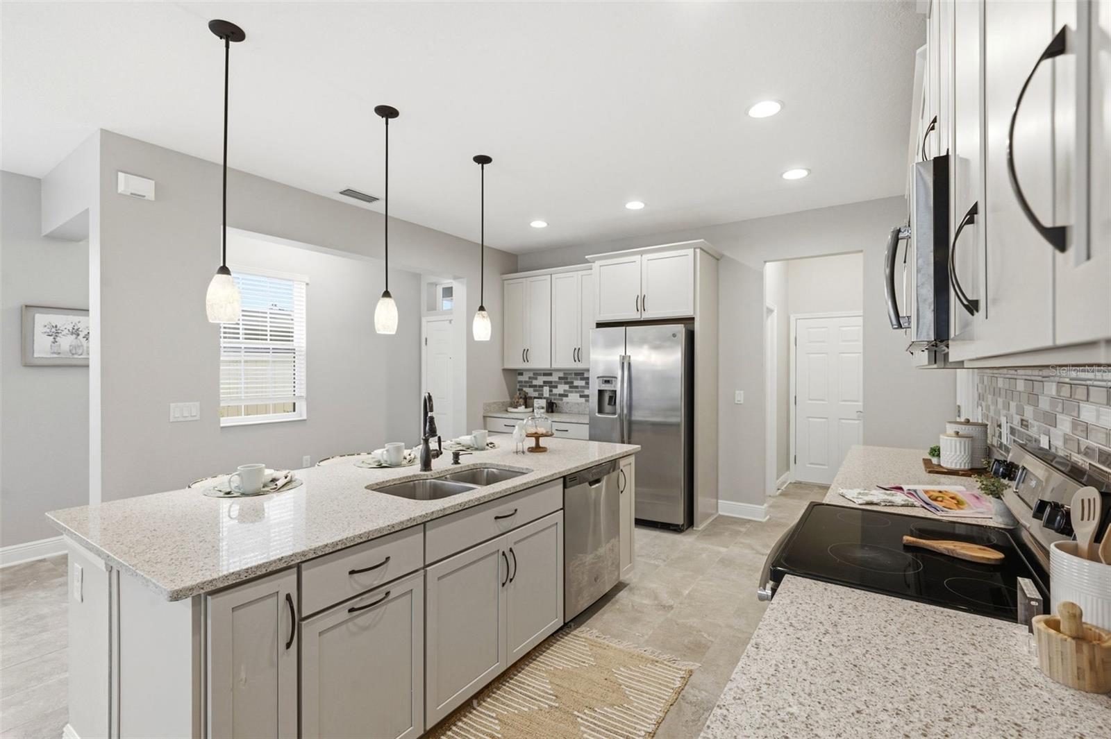 WINDERMERE ESTATES - Residential