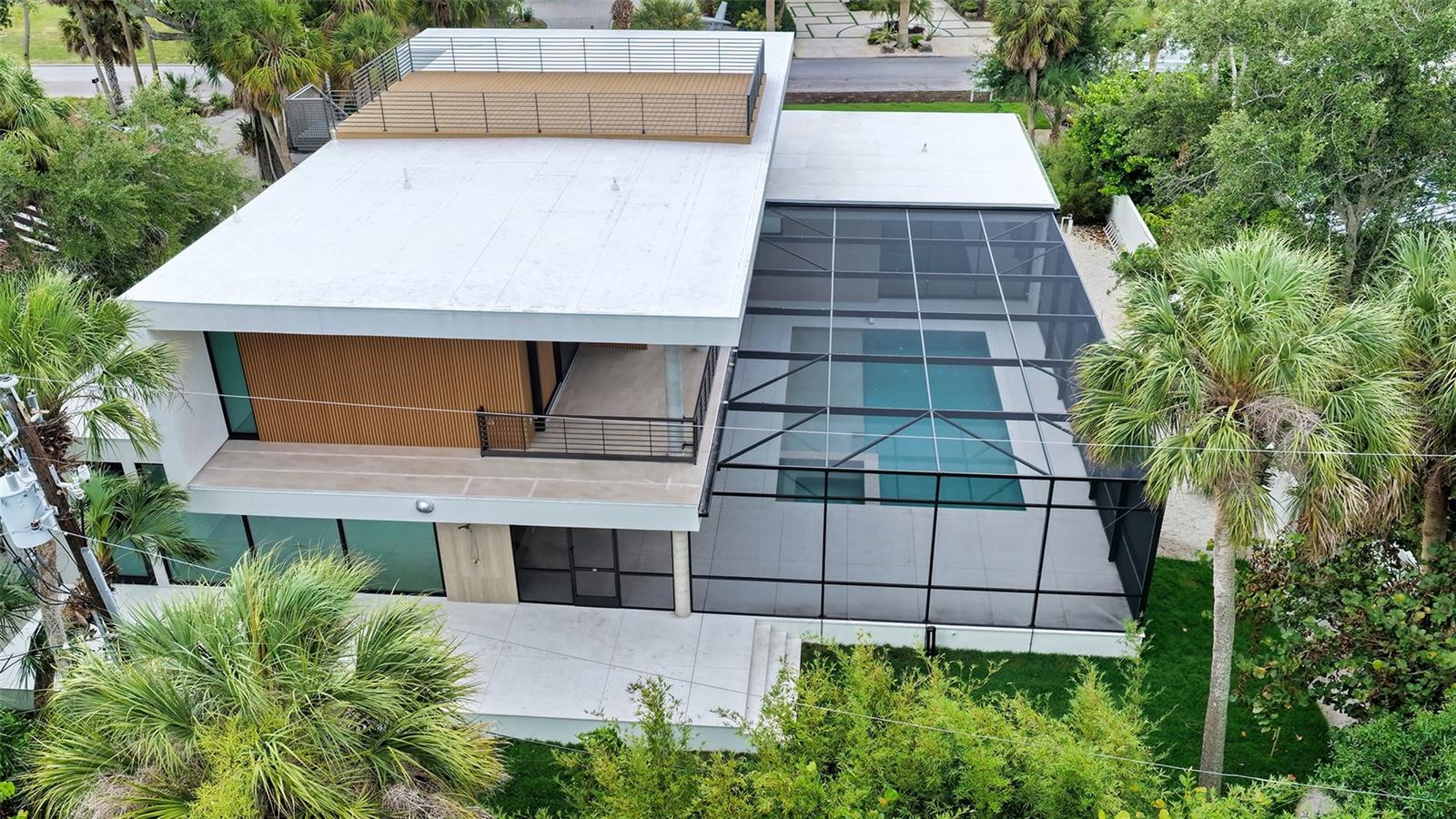 SAPPHIRE SHORES - Residential