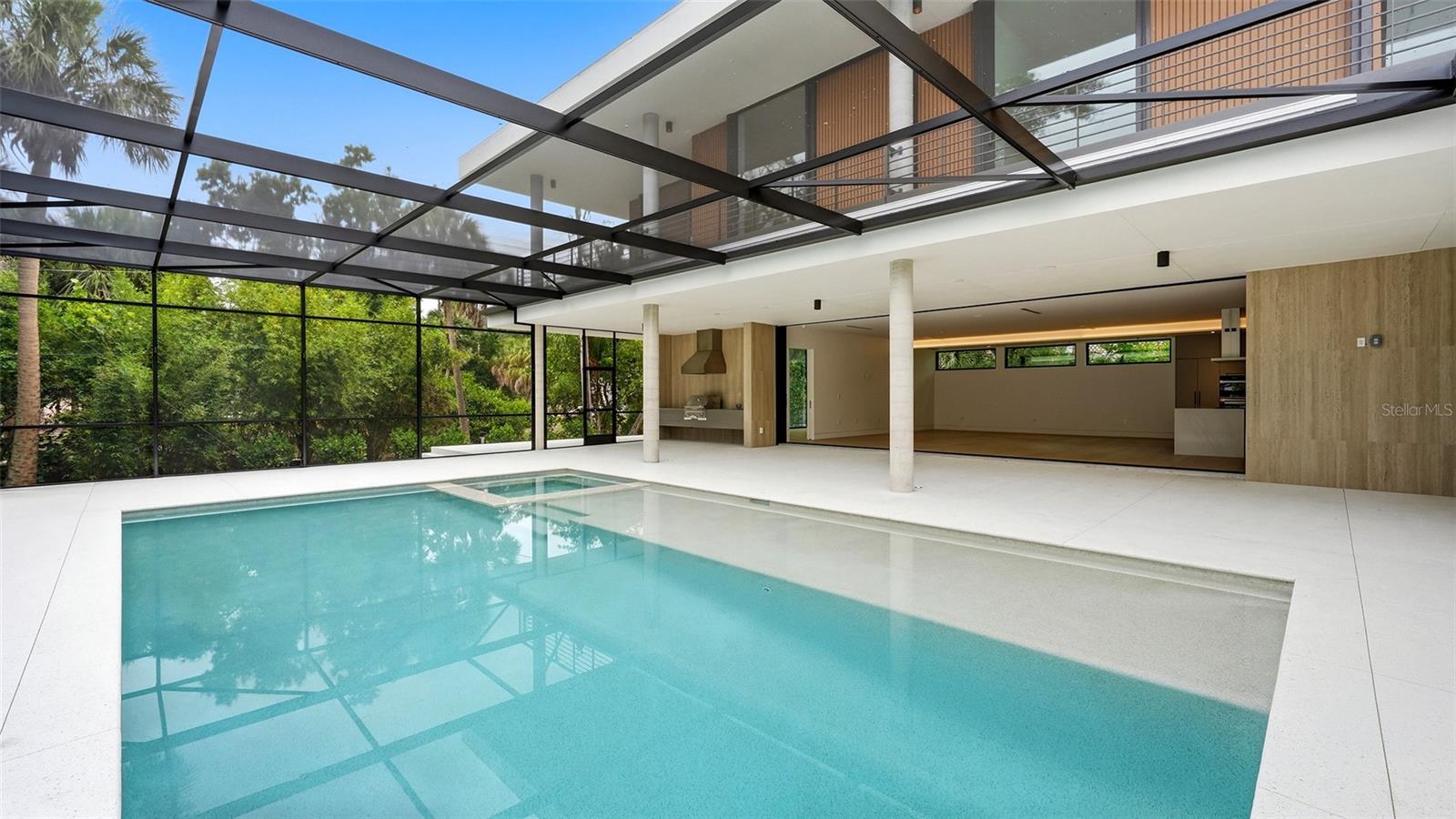SAPPHIRE SHORES - Residential