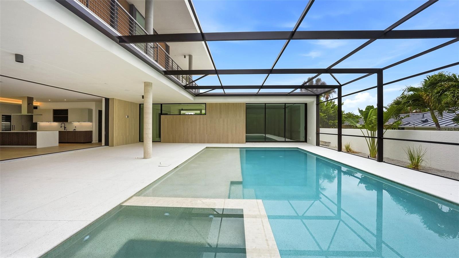 SAPPHIRE SHORES - Residential