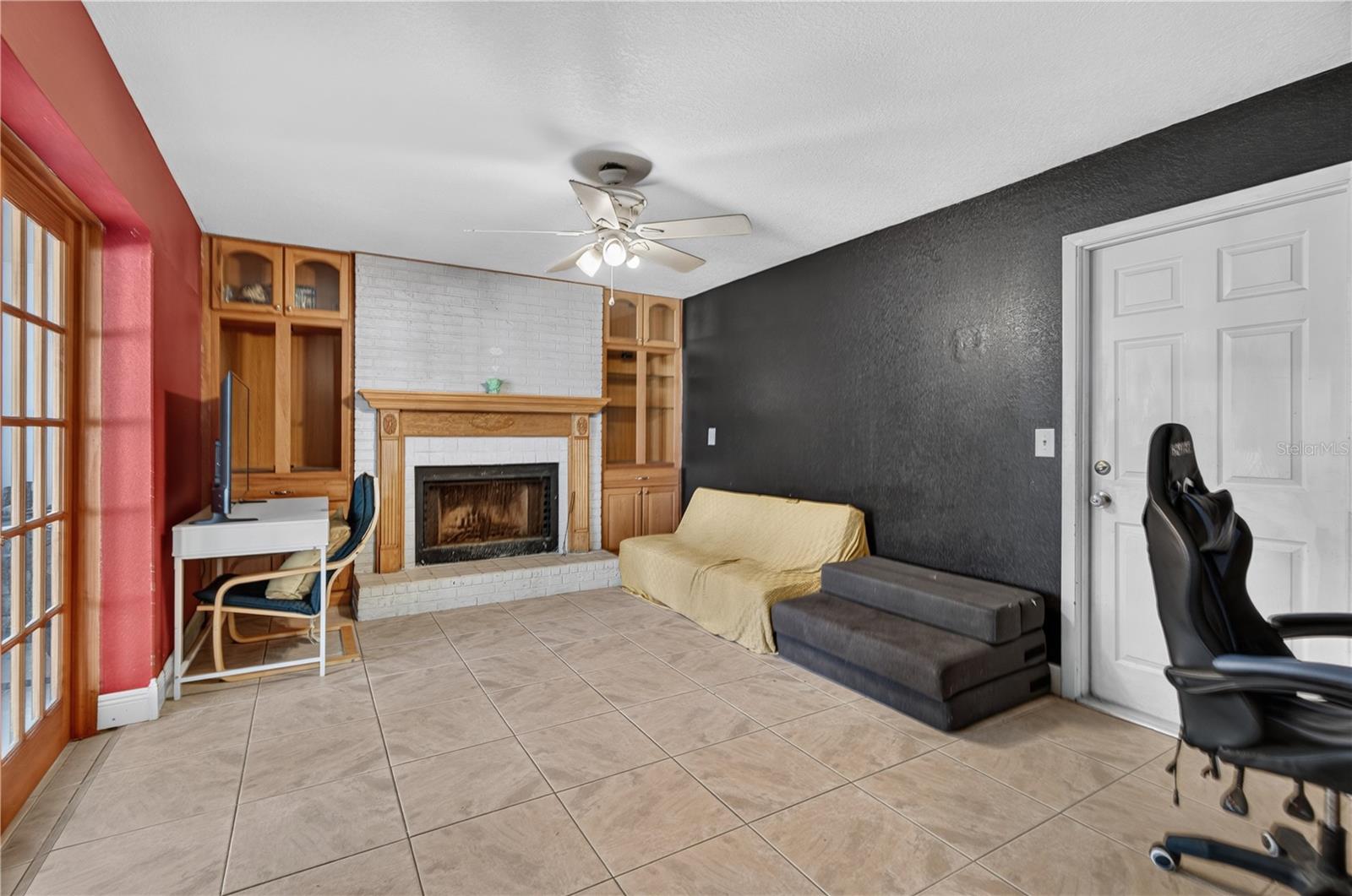 WILLOW RUN UNIT 02 - Residential