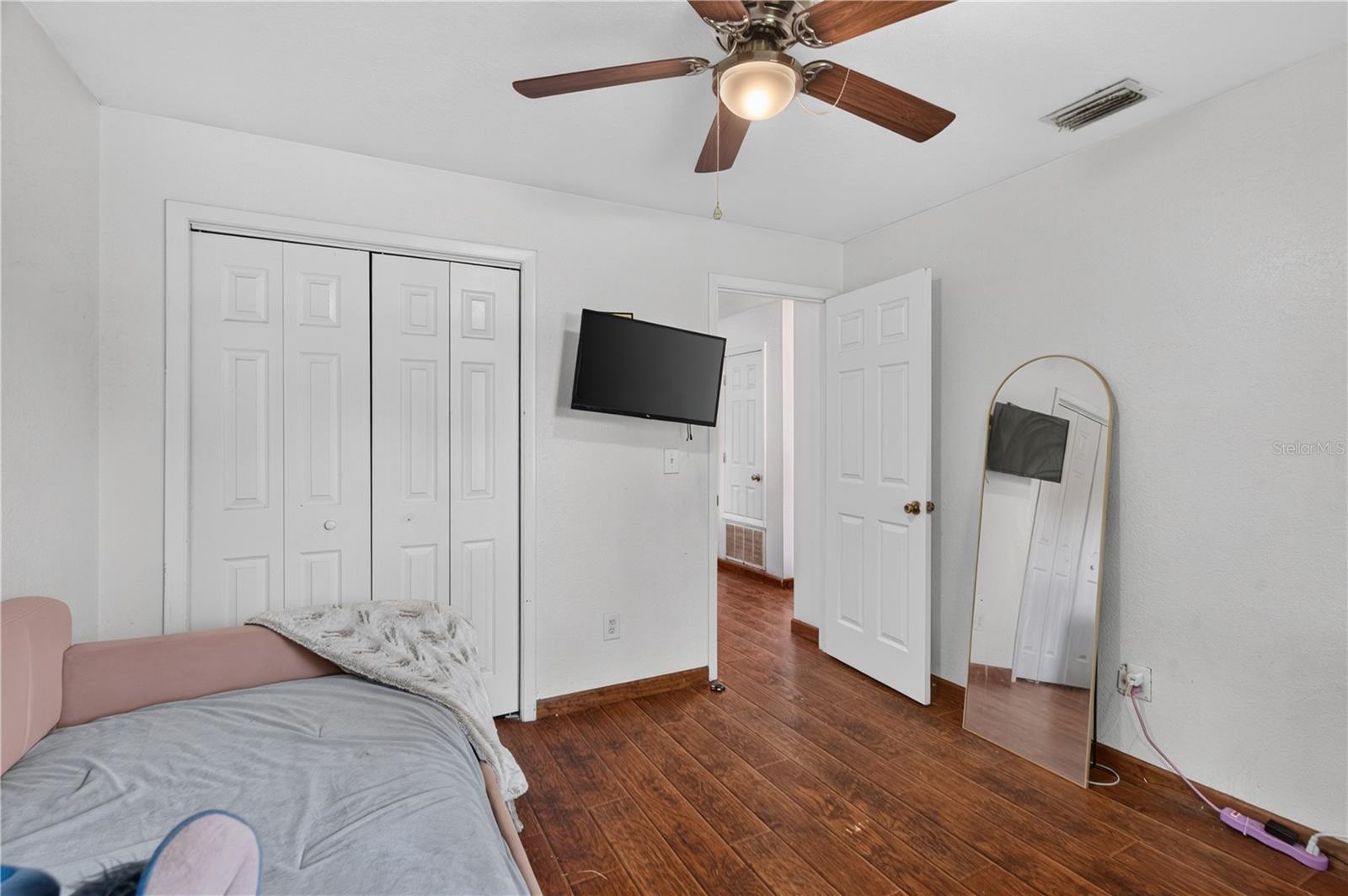 WILLOW RUN UNIT 02 - Residential