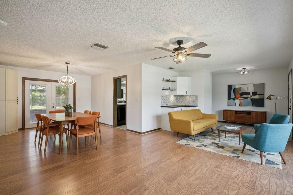 COUNTRY CLUB VIEW SUB - Residential