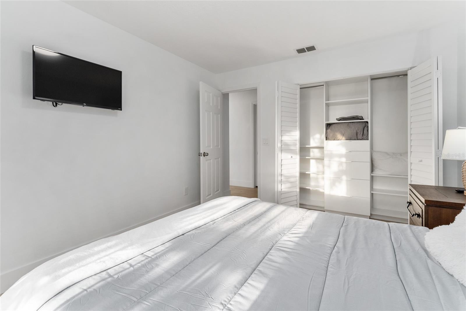 SANDLIN WOODS - Residential Lease