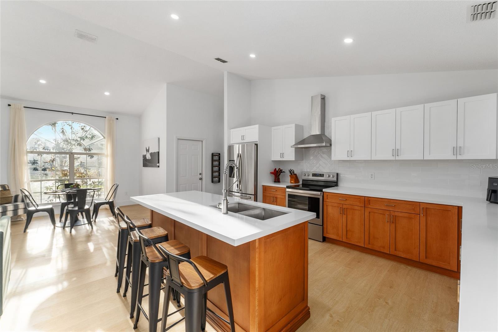 SANDLIN WOODS - Residential Lease