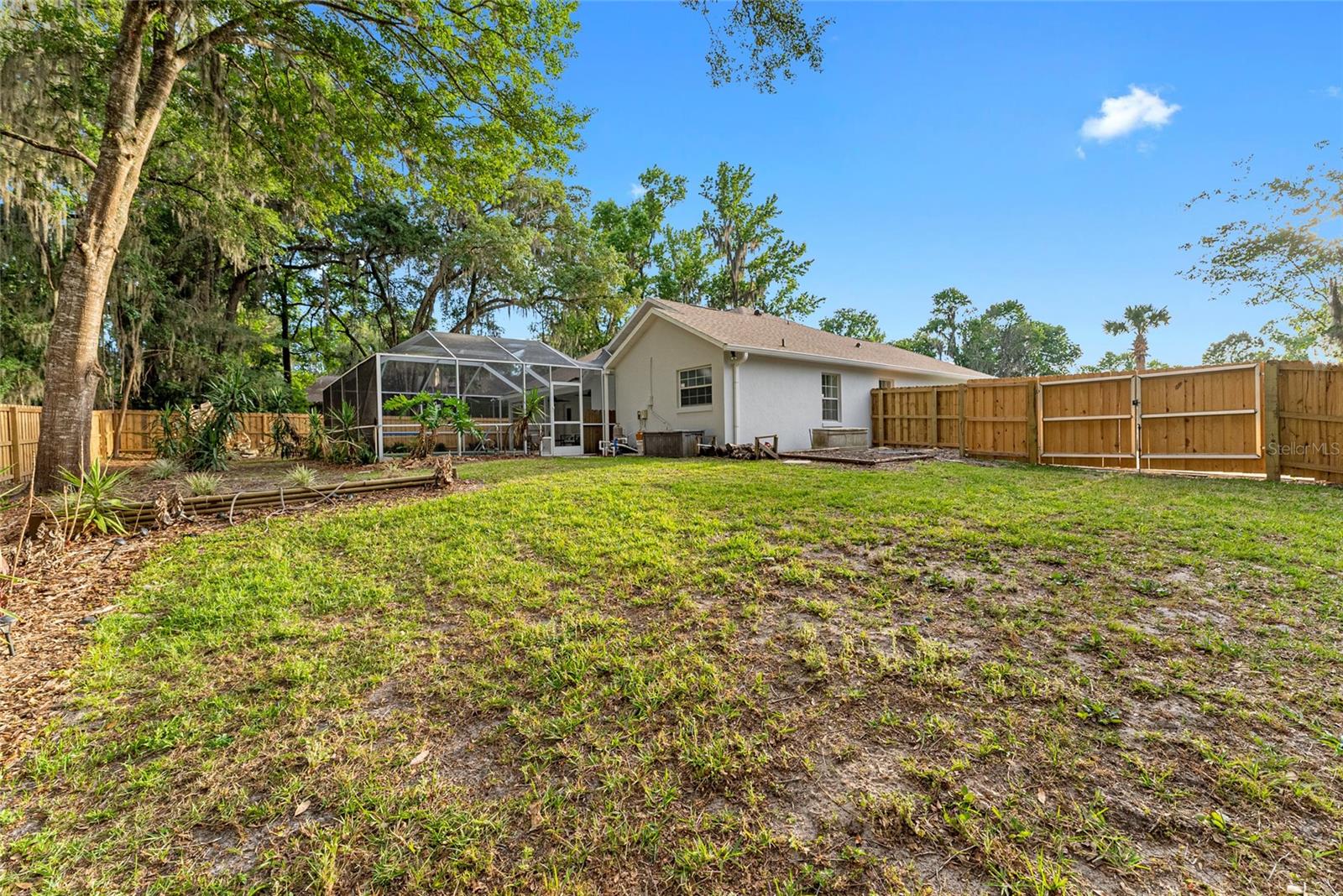SANDLIN WOODS - Residential Lease