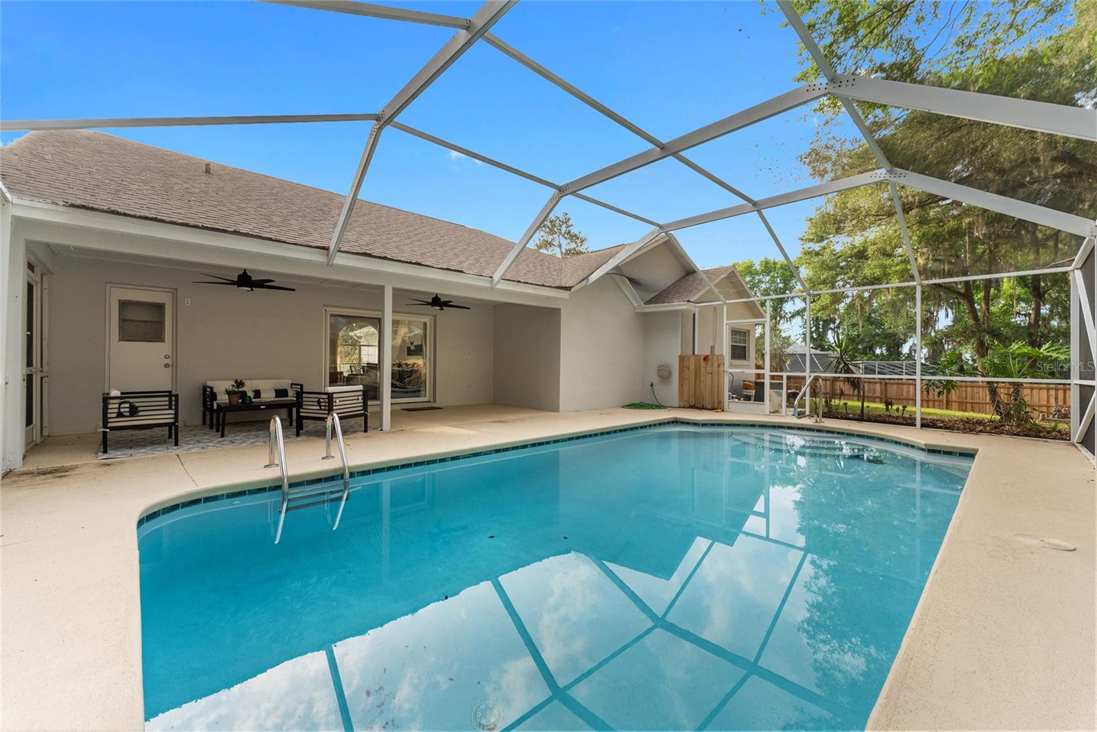 SANDLIN WOODS - Residential Lease