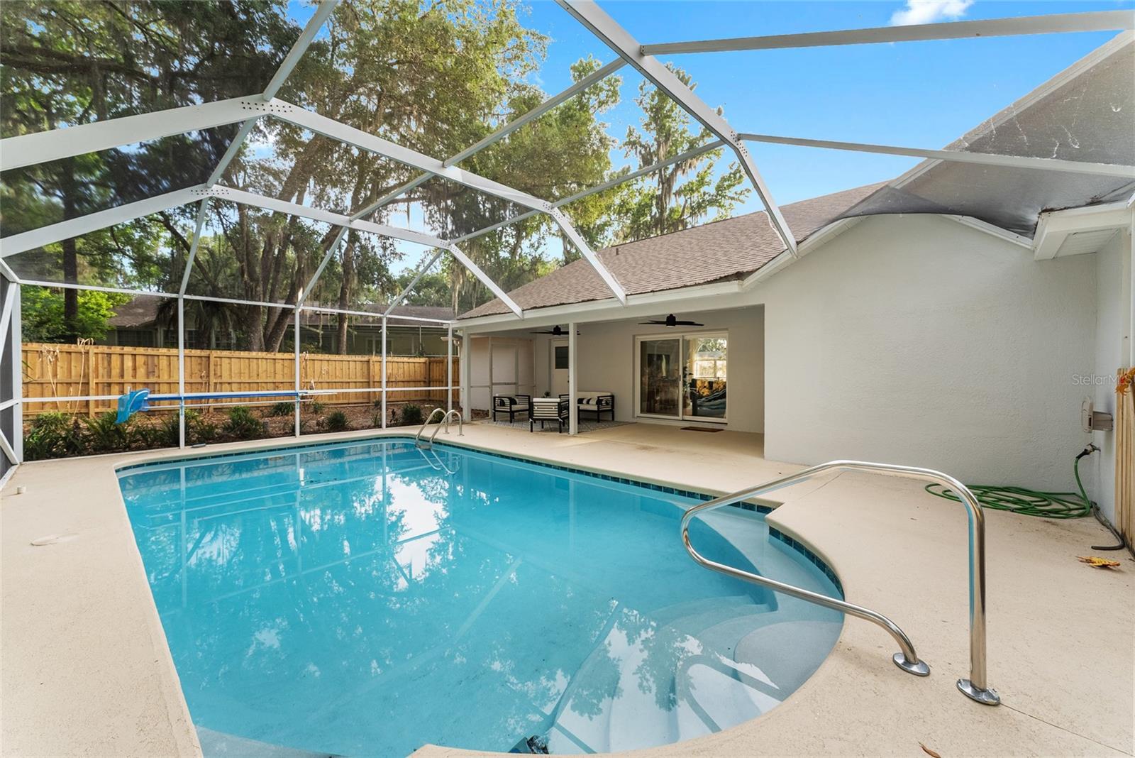 SANDLIN WOODS - Residential Lease