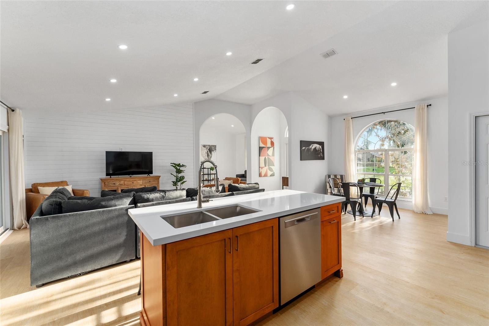 SANDLIN WOODS - Residential Lease