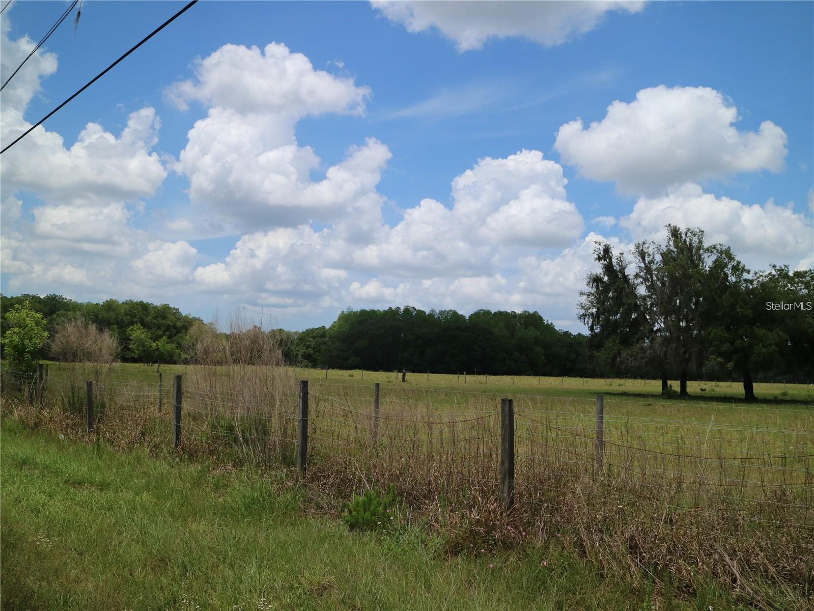 KEYSTONE PARK COLONY SUB - Land