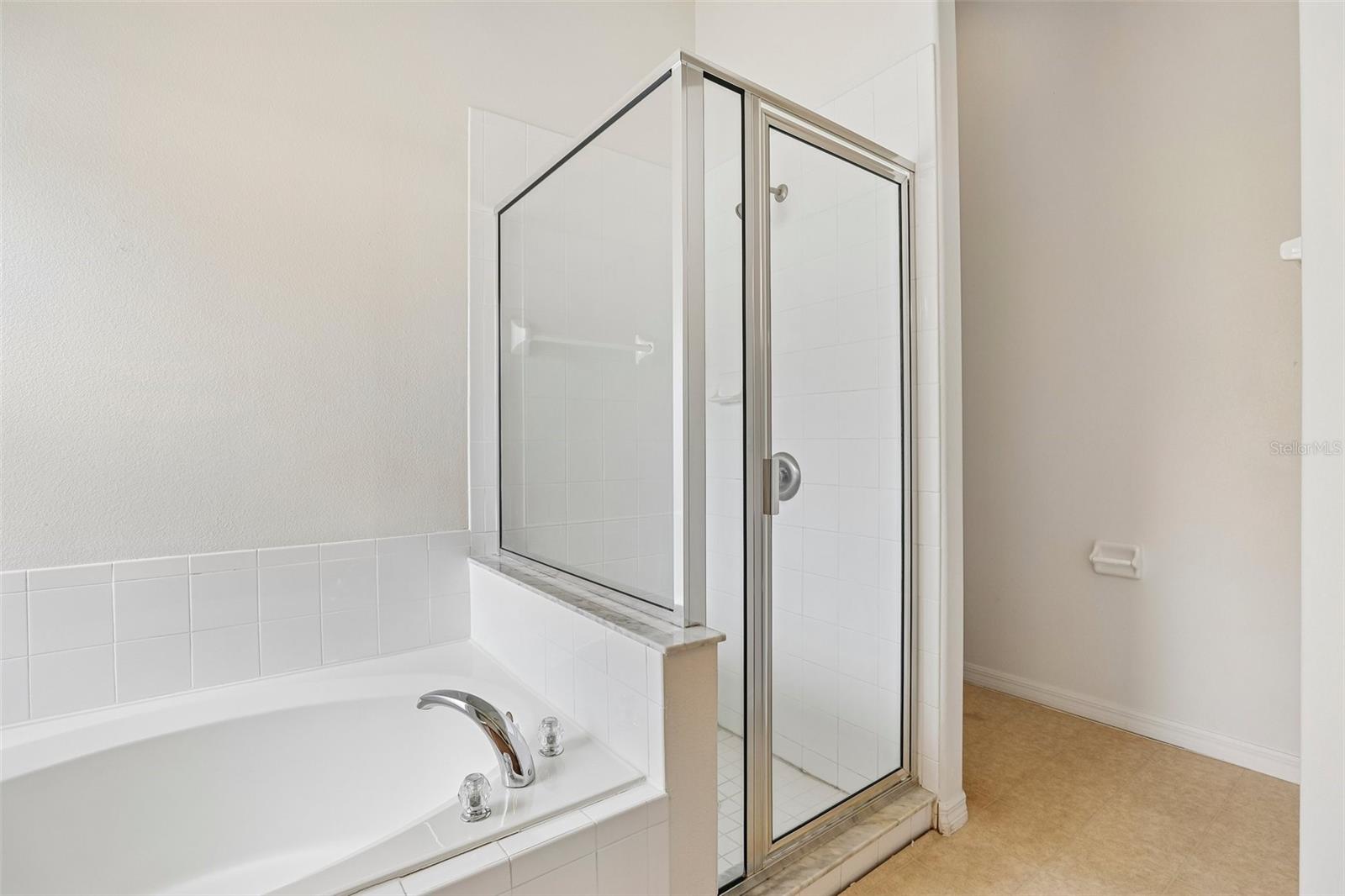 FAIRWAYS AT MT PLYMOUTH PH 03 LT 115 PB 04 - Residential