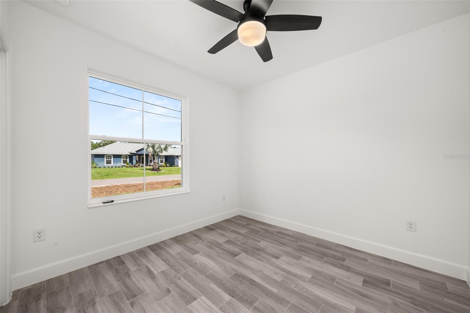 SUN N LAKE - Residential