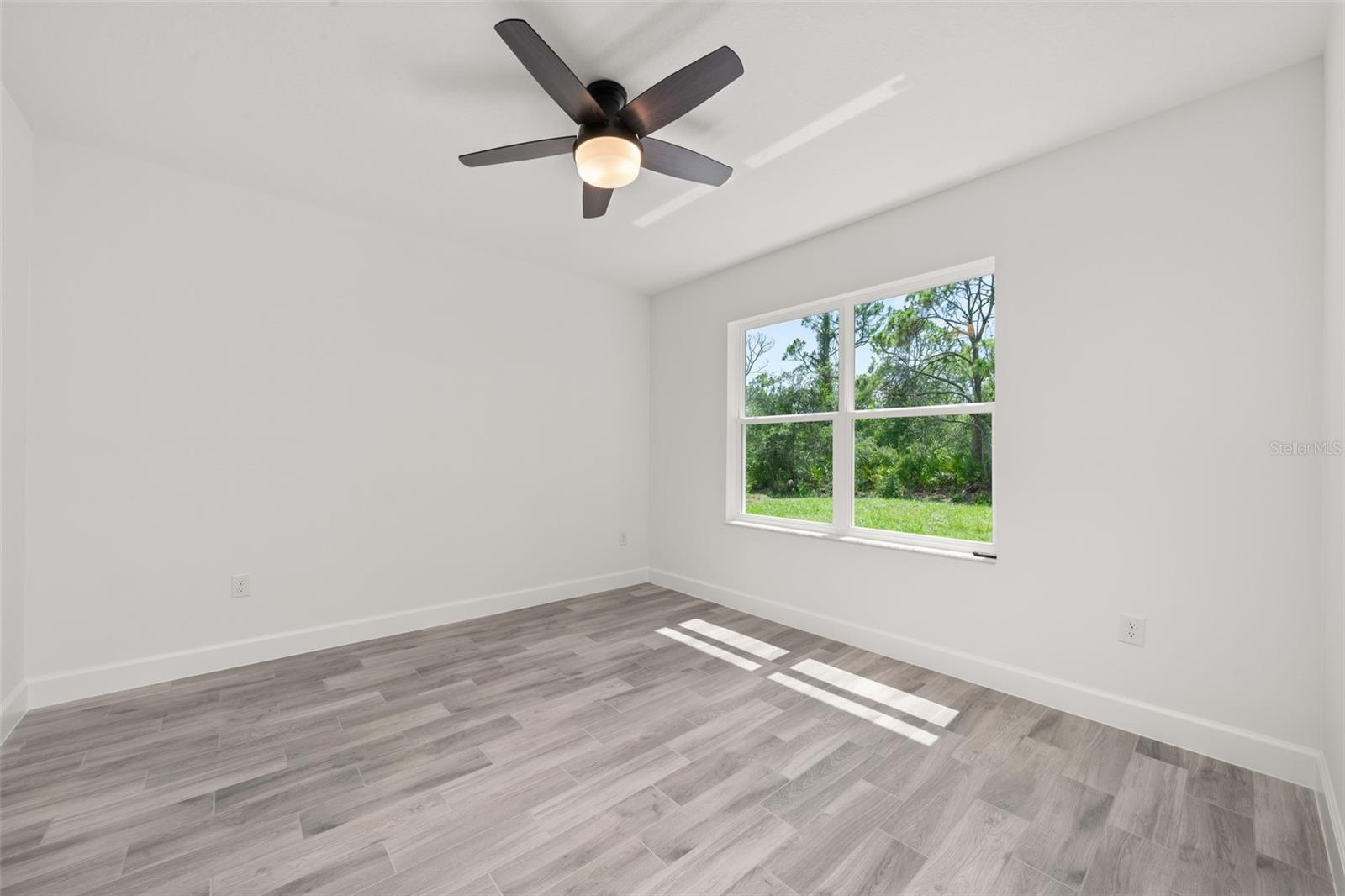 SUN N LAKE - Residential