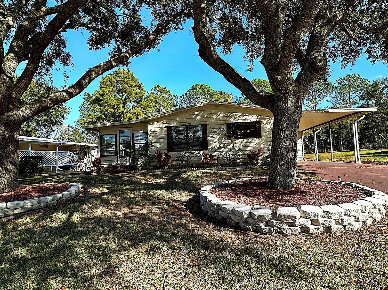 BANBURY VILLAGE CONDO - Residential
