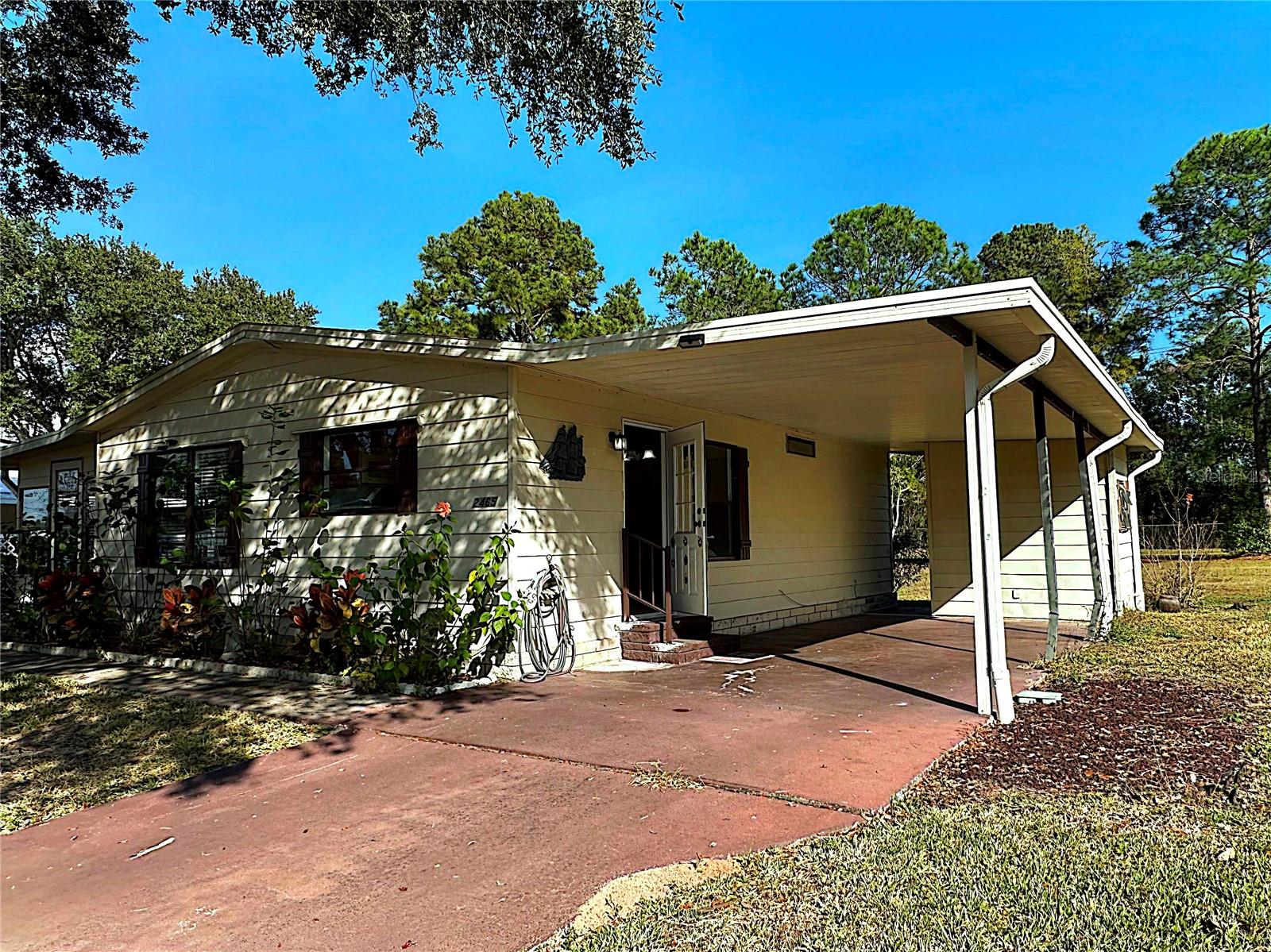 BANBURY VILLAGE CONDO - Residential