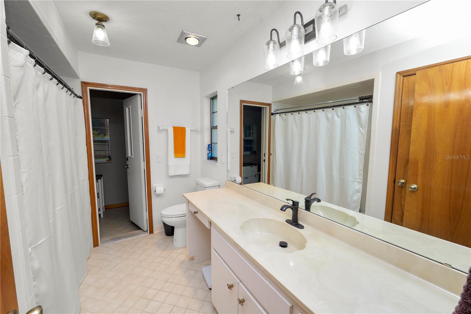 CEDAR KNOLL - Residential