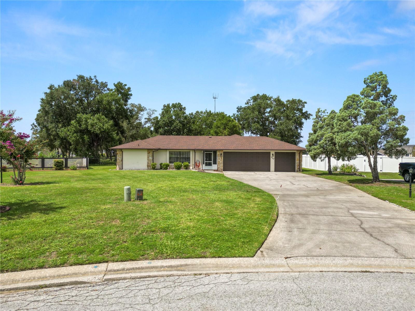 CEDAR KNOLL - Residential