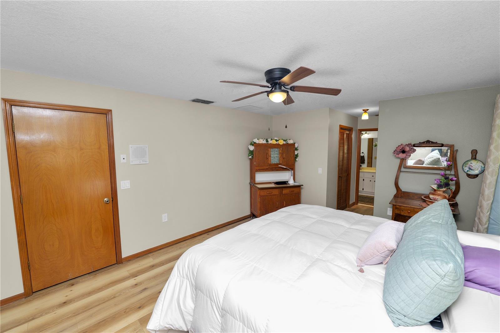 CEDAR KNOLL - Residential
