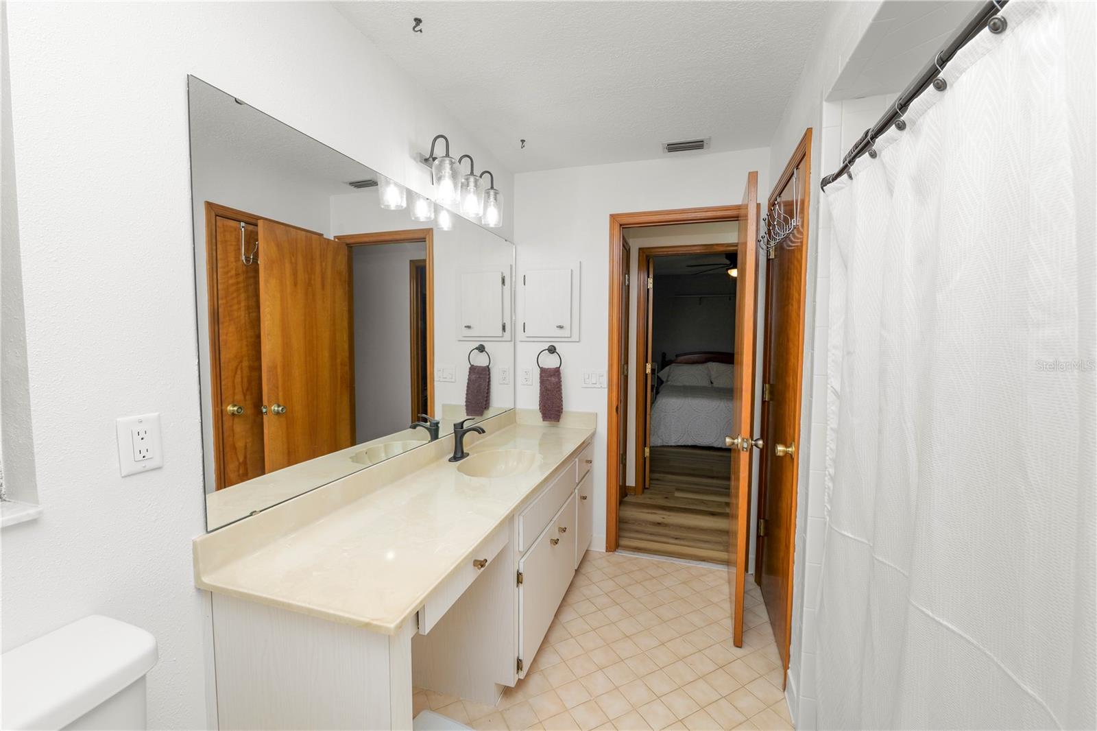 CEDAR KNOLL - Residential