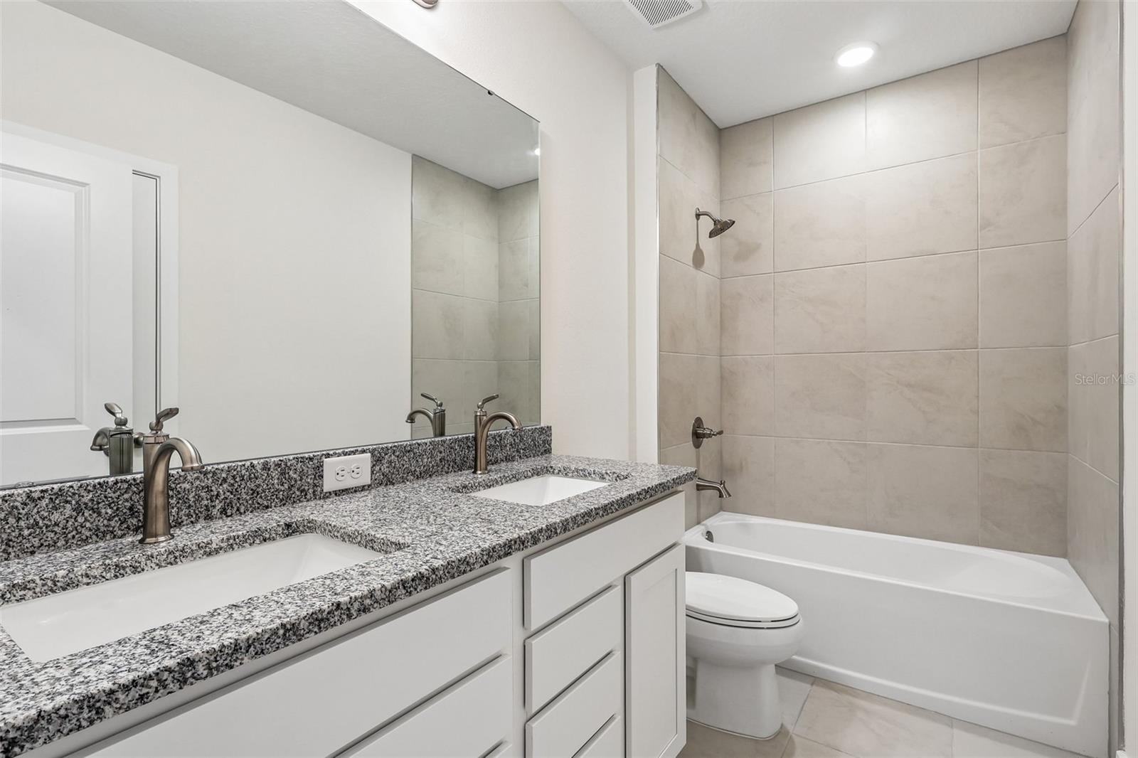 LIBERTY TRACE - Residential