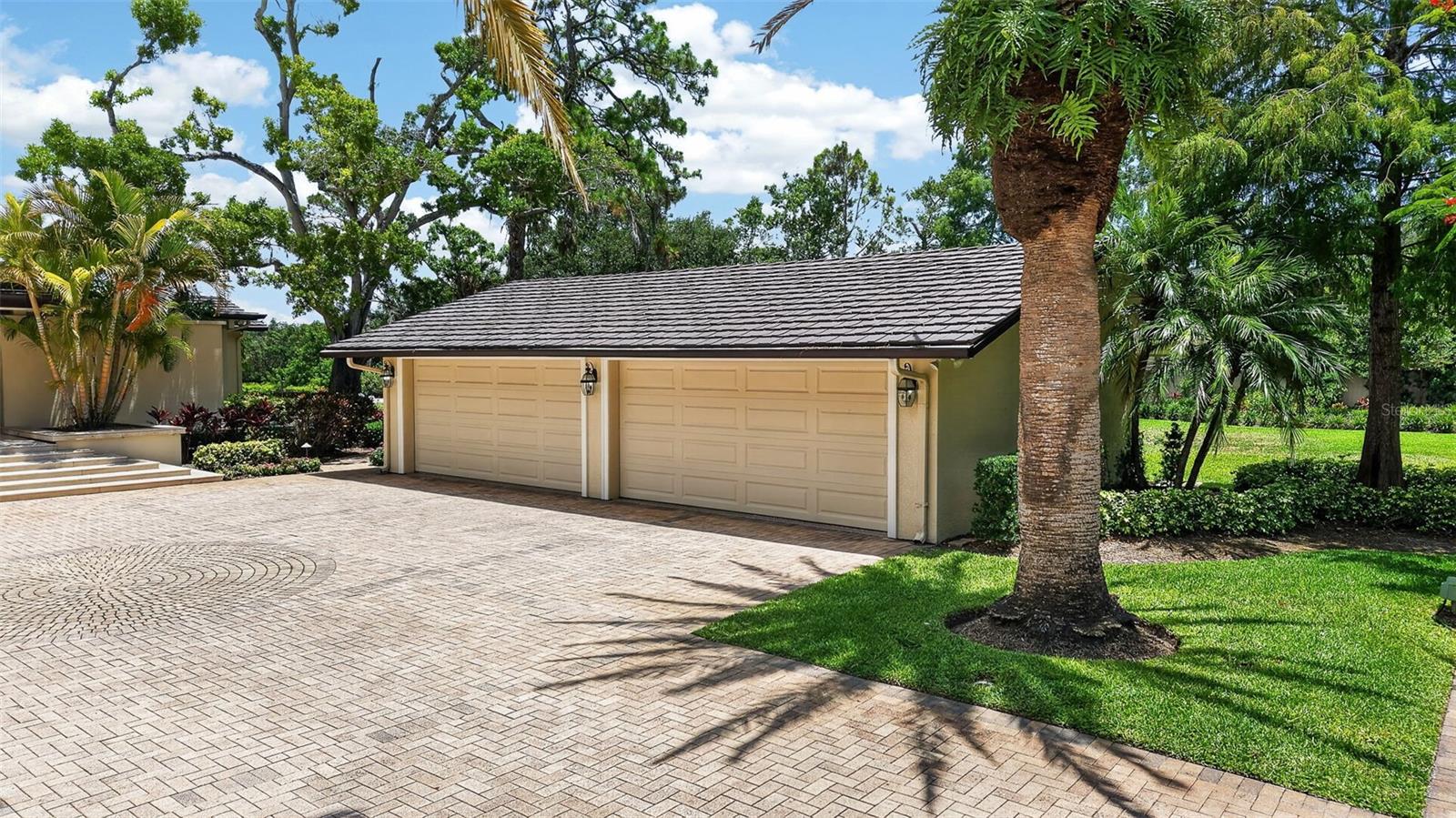 SEMINOLE LAKE COUNTRY CLUB ESTATES - Residential