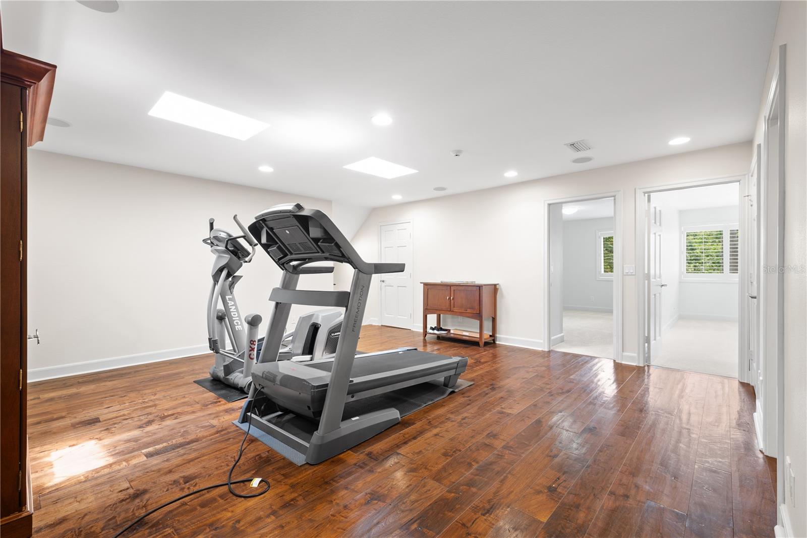 SEMINOLE LAKE COUNTRY CLUB ESTATES - Residential