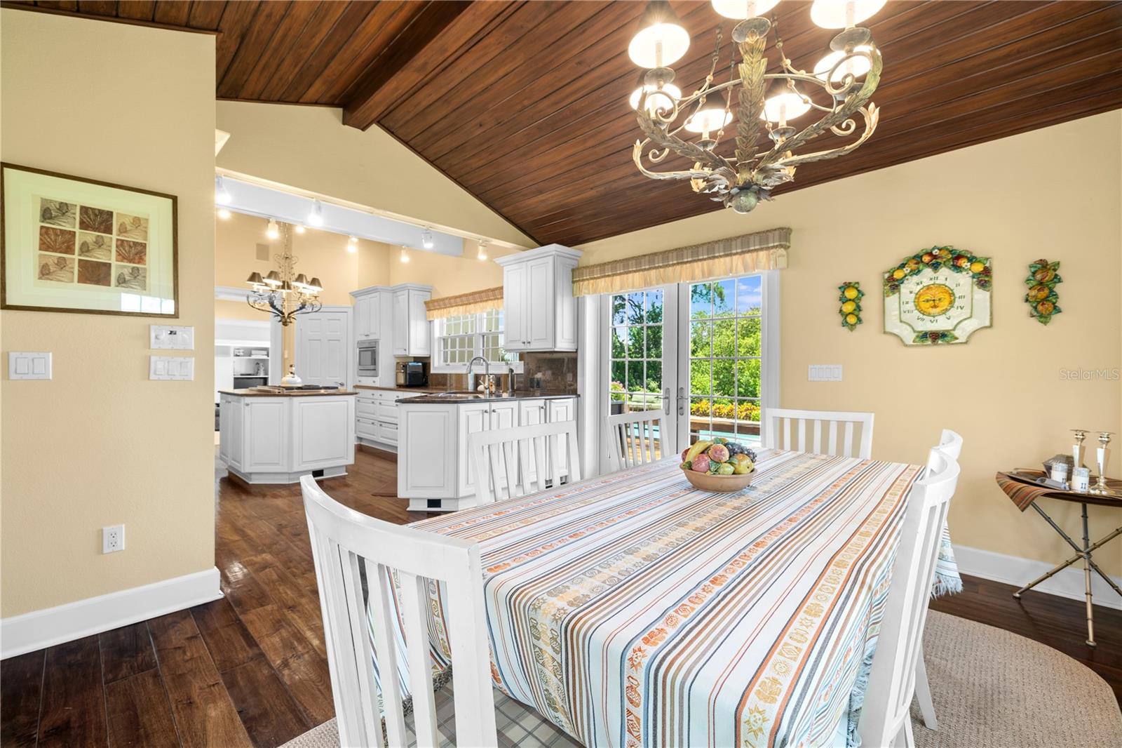 SEMINOLE LAKE COUNTRY CLUB ESTATES - Residential
