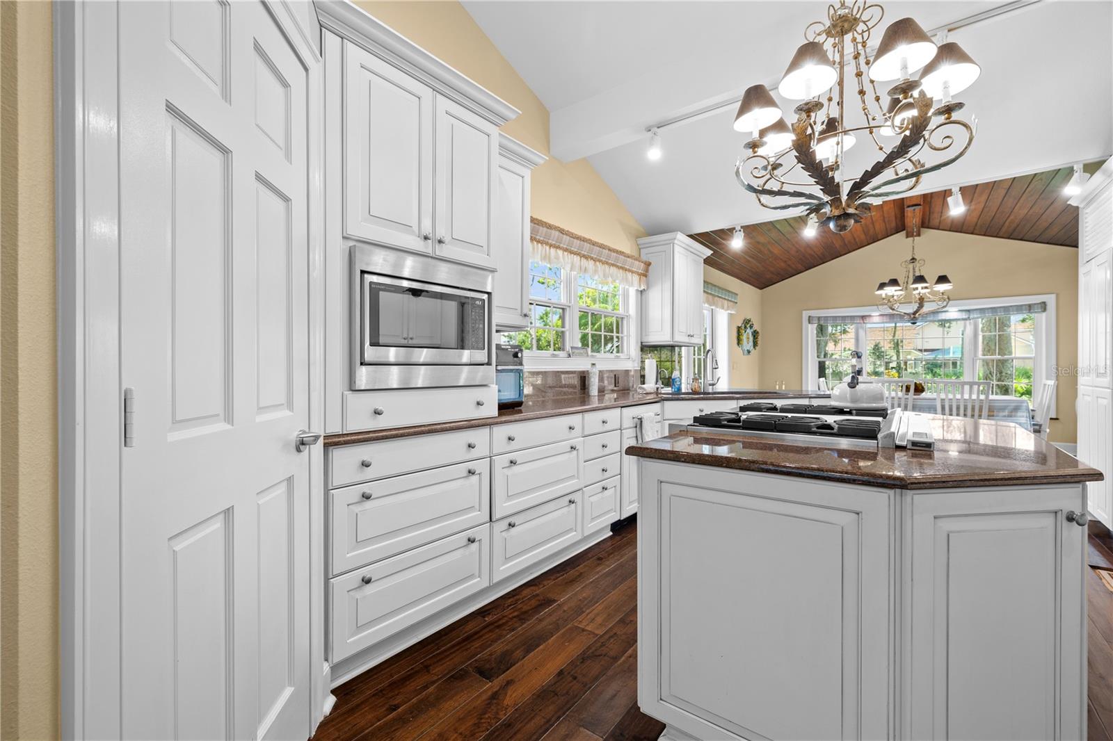 SEMINOLE LAKE COUNTRY CLUB ESTATES - Residential