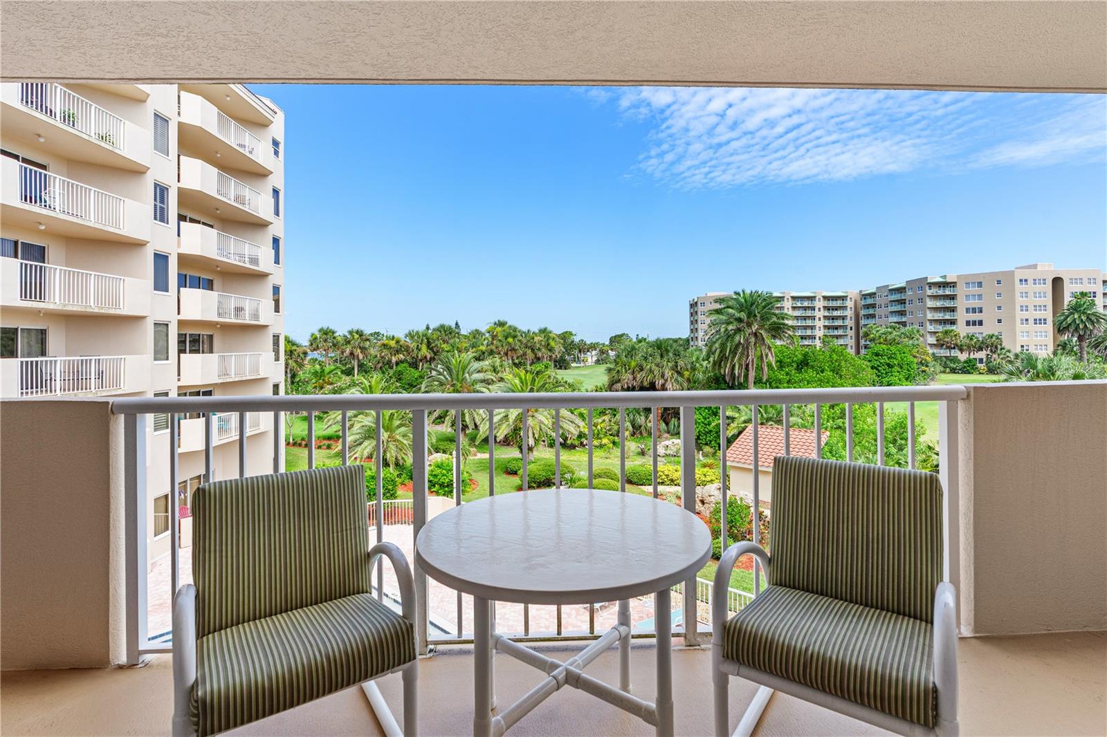 OCEANS CLOVERLEAF CONDO - Residential