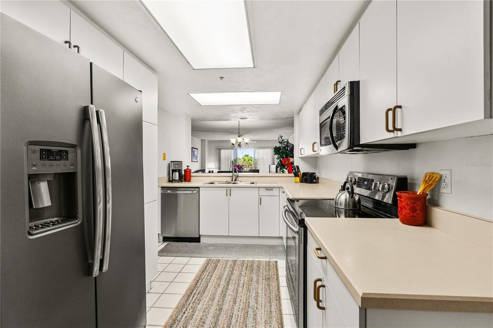 OCEANS CLOVERLEAF CONDO - Residential