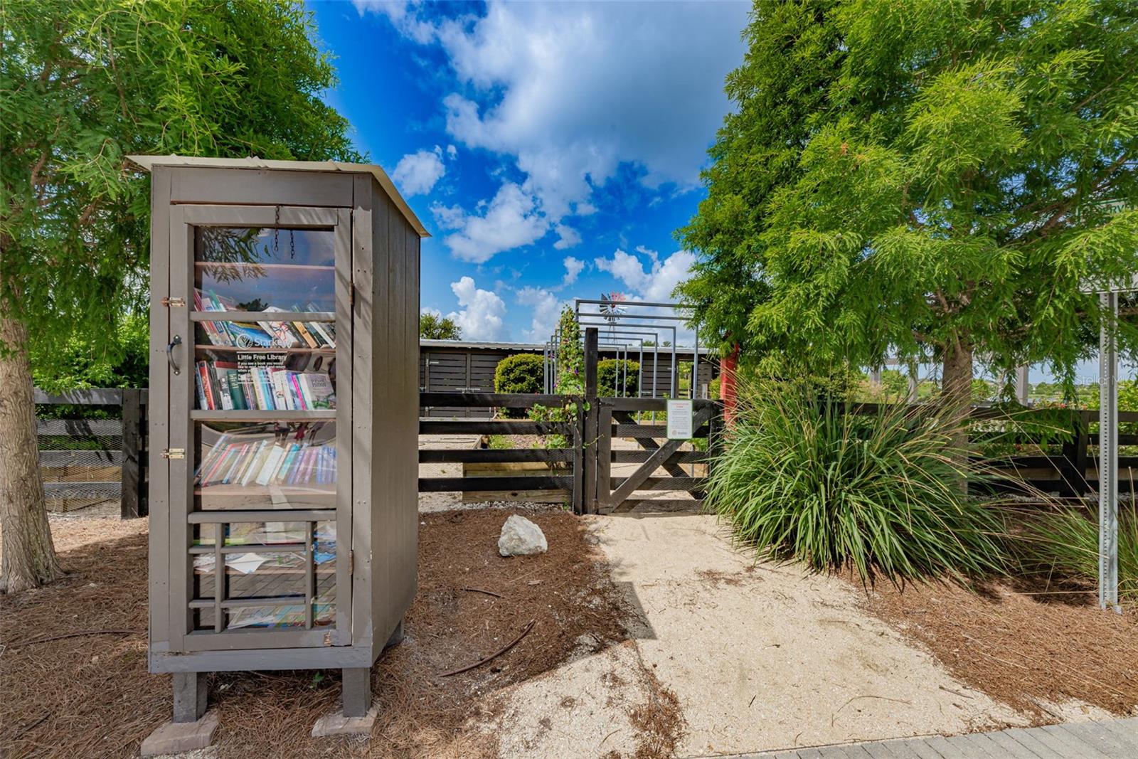 STARKEY RANCH - Residential