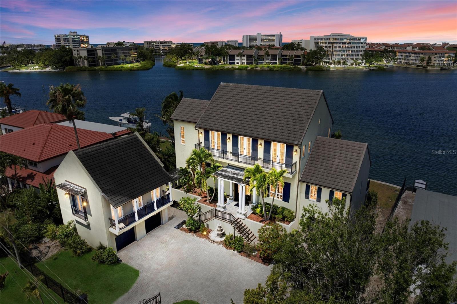 PINE SHORES ESTATE 7TH SEC - Residential