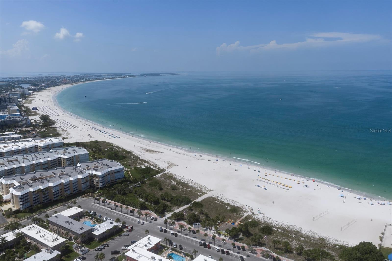 VENTA APTS CONDO - Residential Lease