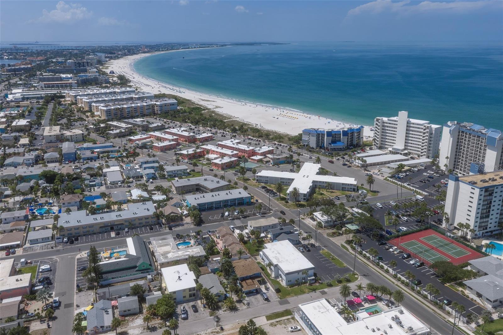 VENTA APTS CONDO - Residential Lease