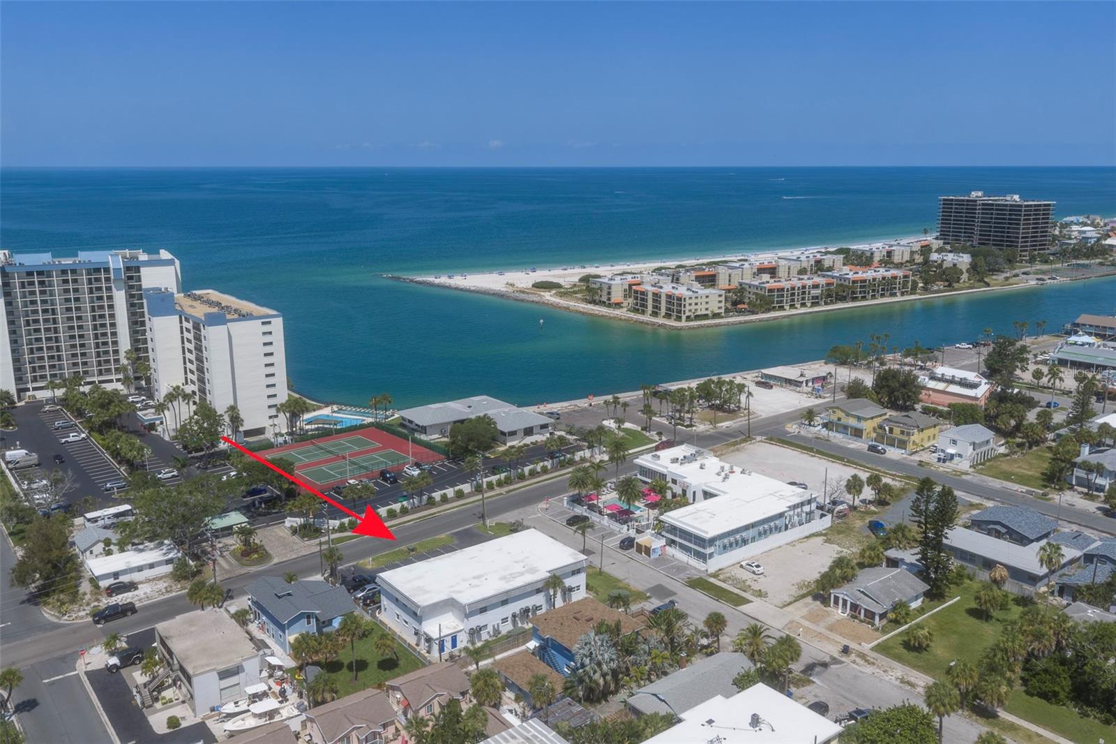 VENTA APTS CONDO - Residential Lease